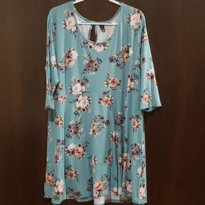 3/4 sleeve floral dress